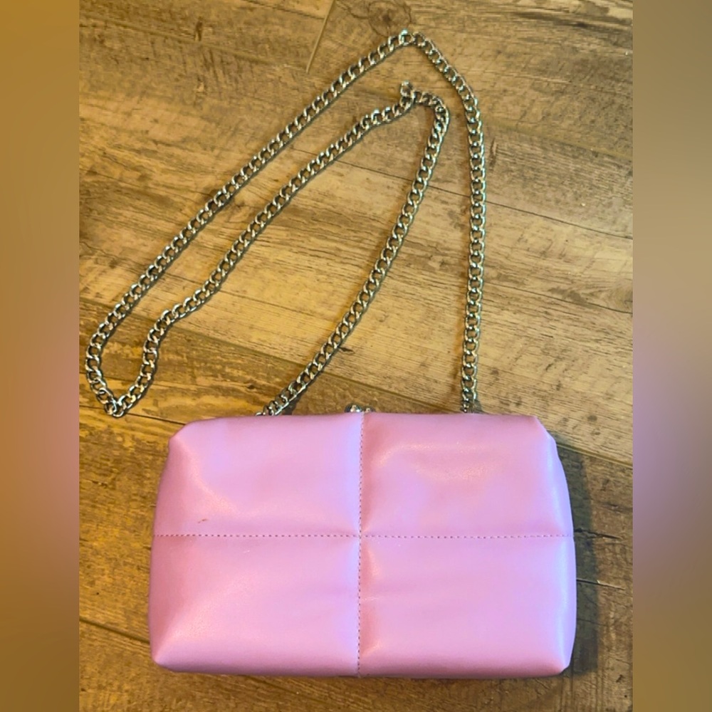 NWOT Purple Quilted Crossbody/Clutch Purse w Silver Chain Strap